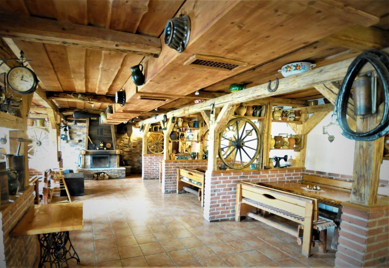 Restauracia Penzion Na Mlyne Stara Tura Luaran gambar