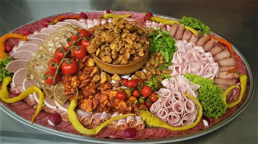 Restauracia Penzion Na Mlyne Stara Tura Luaran gambar