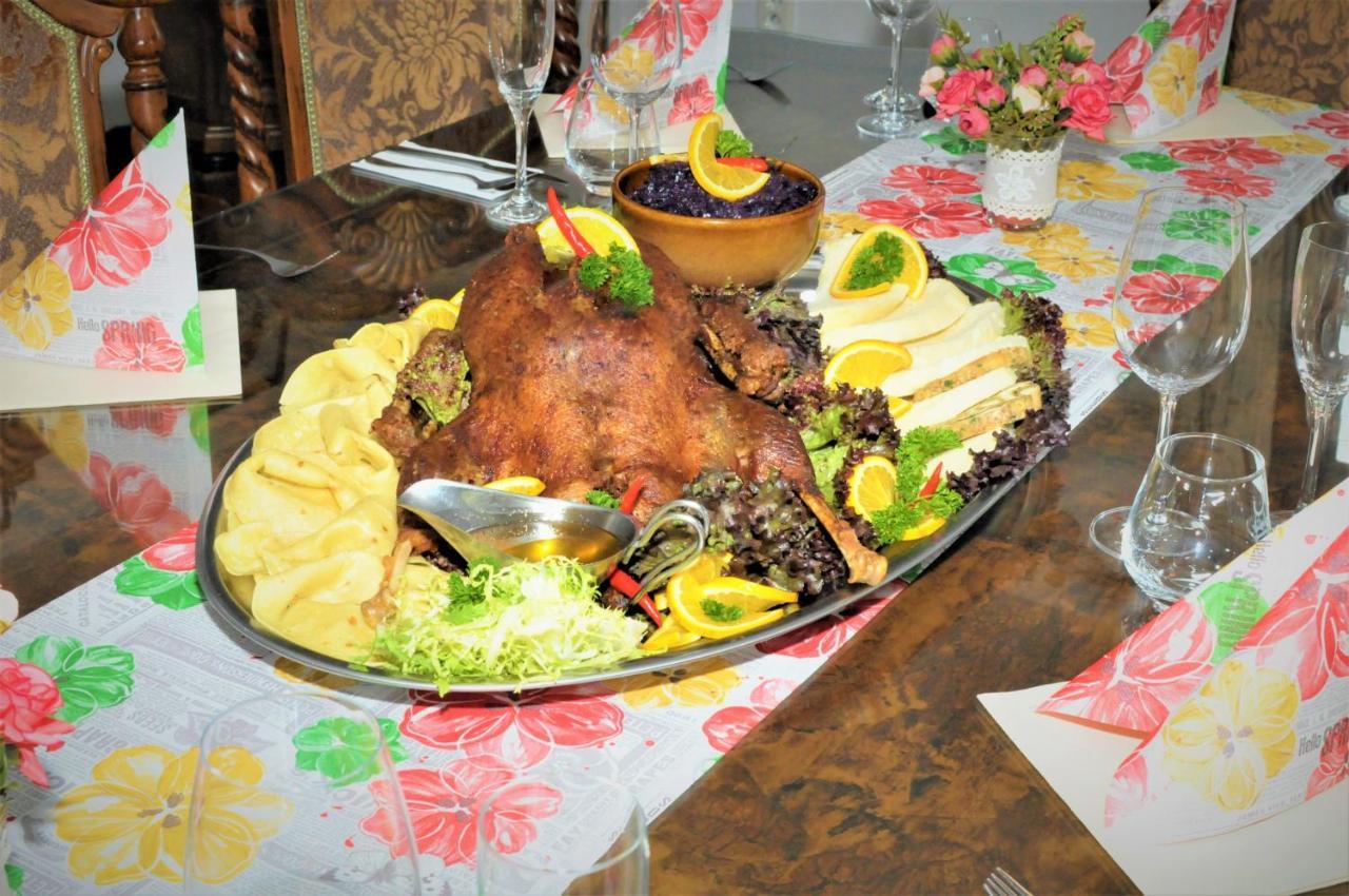 Restauracia Penzion Na Mlyne Stara Tura Luaran gambar
